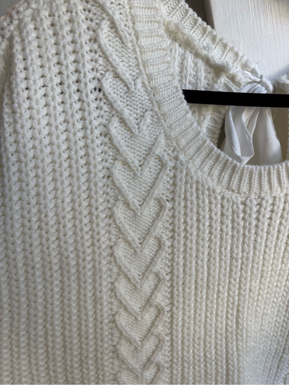 torrid Cream Cable-Detail Scoop Neck Sweater